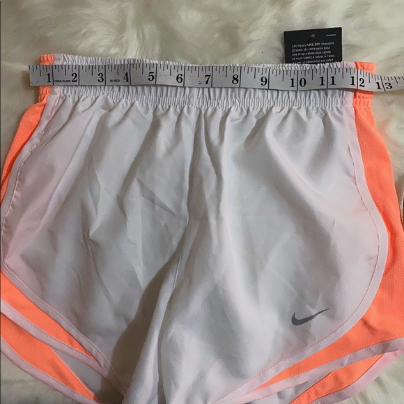 NWT NIKE DriFit Athletic Gym Jog Run White Shorts - Picture 5 of 11